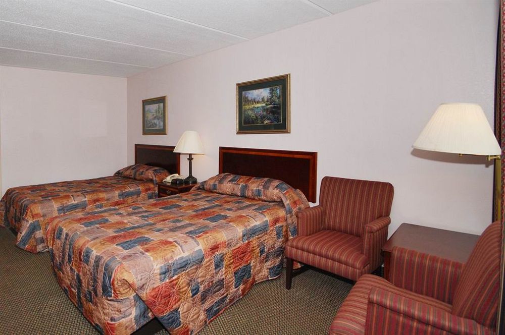 Days Inn By Wyndham Bay City Exterior photo